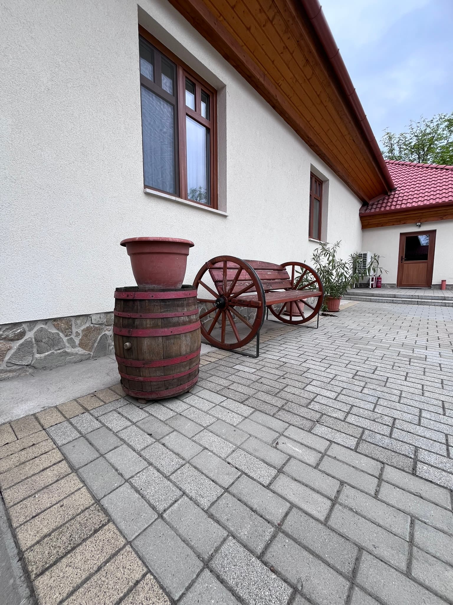 Udvar hordóval